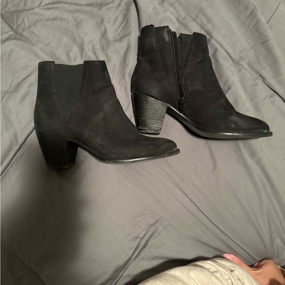 Black Women's Ankle Boots - Picture 1 of 6